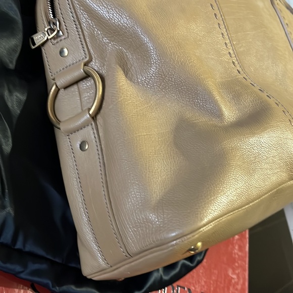 Large muse - Picture 4 of 5